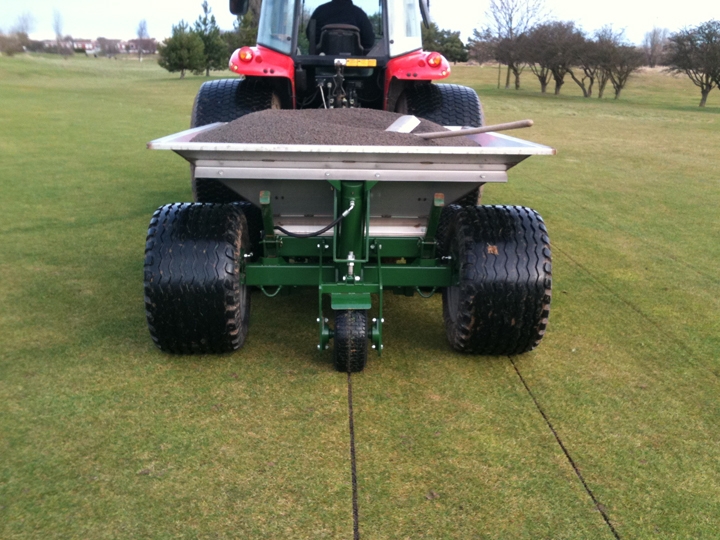 Shelton 3 tonne gravel band drainer on golf green rear view