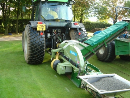 Shelton System 25 in action on golf fairway